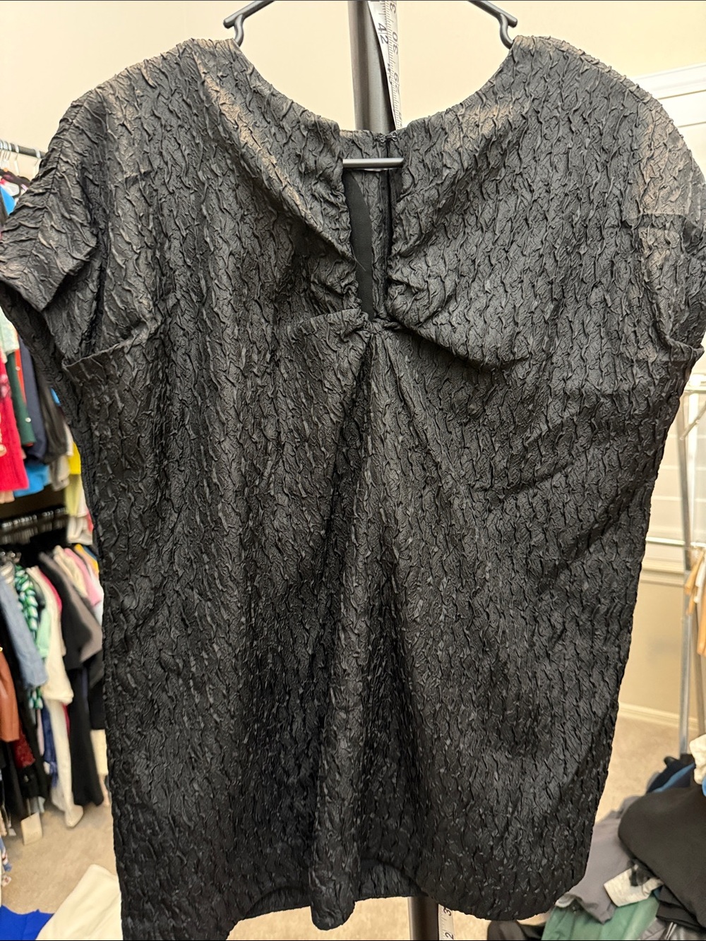 Donna Karan Black Textured Cap-Sleeve Blouse